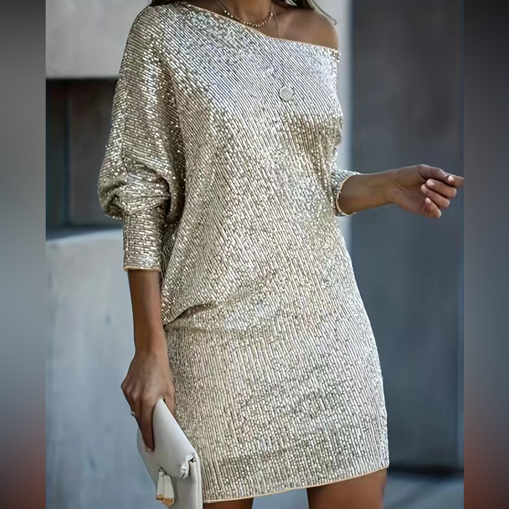 Off-shoulder party dress